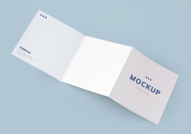Üç katlı broşür mockup basılı materyalleri