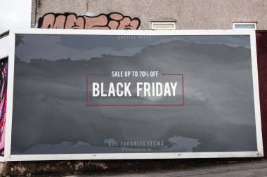 Siyah Cuma satış yönetim kurulu mockup