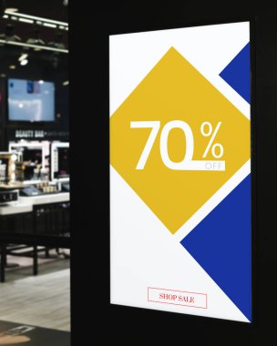 Satılık poster mockup kapalı % 70'e kadar