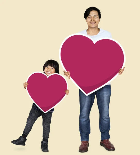 Glücklicher Vater Und Sohn Mit Herzen — Stockfoto