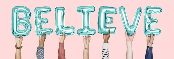 Hände Halten Wort Luftballonbuchstaben — Stockfoto
