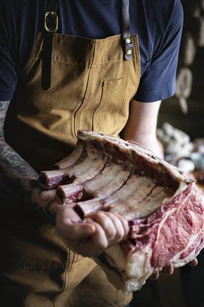 Carnicero Vendiendo Carne Una Carnicería Idea Receta Fotografía Alimentos — Foto de Stock