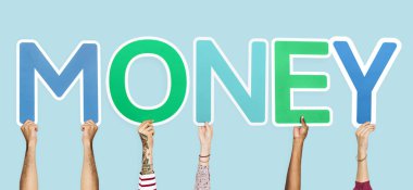 Word para oluşturan renkli mektupları holding eller