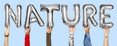 Balonlar kelime gösteren eller