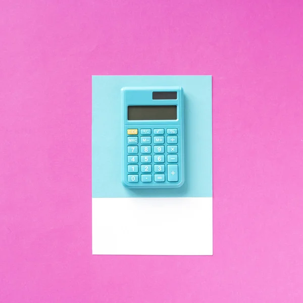 Синий Бухгалтерский Электронный Калькулятор — стоковое фото