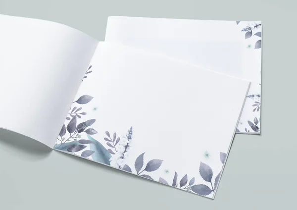 花の結婚式の招待カードのモックアップ — ストック写真