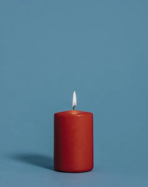 燃烧红色的蜡烛 — 图库照片