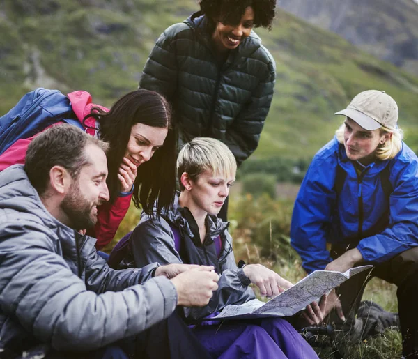 Túrázók Elveszett Hegyekben Glen Etive Skócia — Stock Fotó