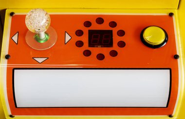 Arcade oyun makinesi kontrol ve düğme