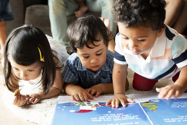 Children Reading Book Floor — Stock Photo, Image