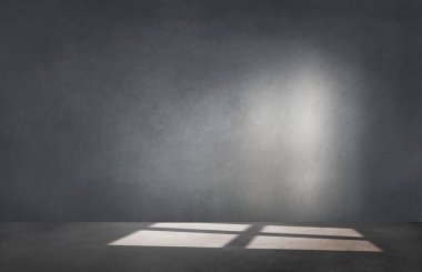 Siyah duvar beton zemin ile boş bir odada