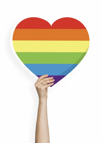 Hand Met Een Regenboog Hart Kartonnen Prop — Stockfoto