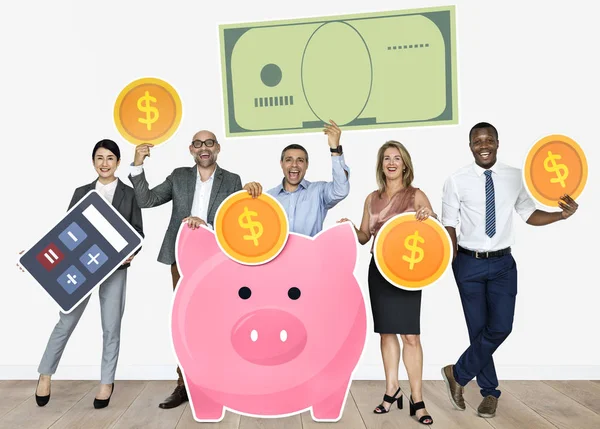 Persone Diverse Con Icone Finanziarie — Foto Stock