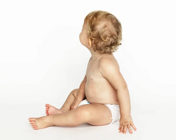 Bebê Uma Fralda Sentada Chão — Fotografia de Stock