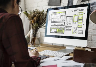 Web sitesi geliştirme düzeni kroki çizim