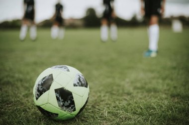 Yeşil futbol bir sahada