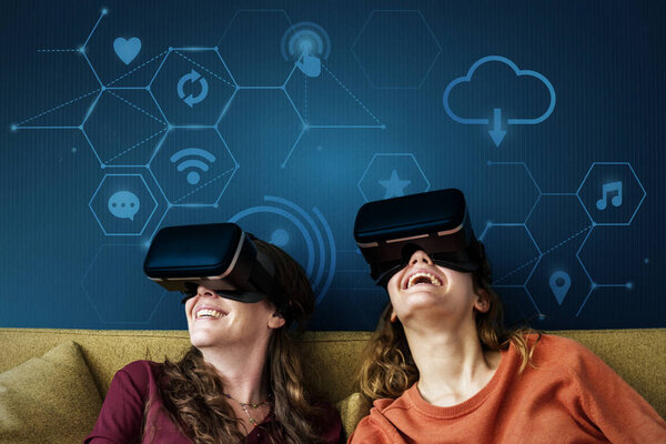 Friends Enjoying Headset — Stock Photo, Image