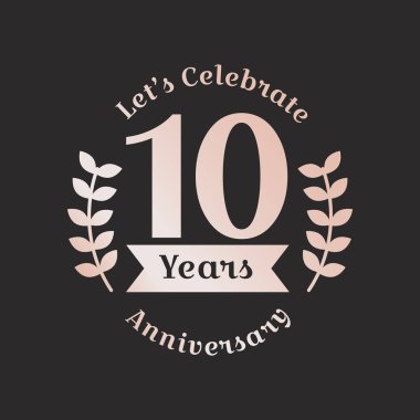 10 yıl yıldönümü logo rozet vektör