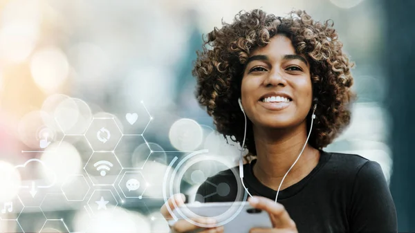 Menina Ouvindo Música Seu Telefone — Fotografia de Stock