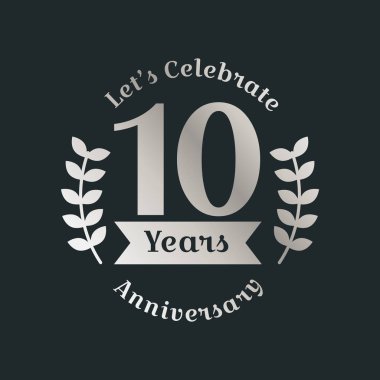 10 yıl yıldönümü logo rozet vektör