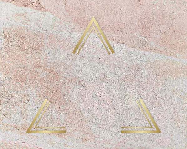 Cornice Triangolo Oro Sfondo Rosa Pastello Rustico — Foto Stock