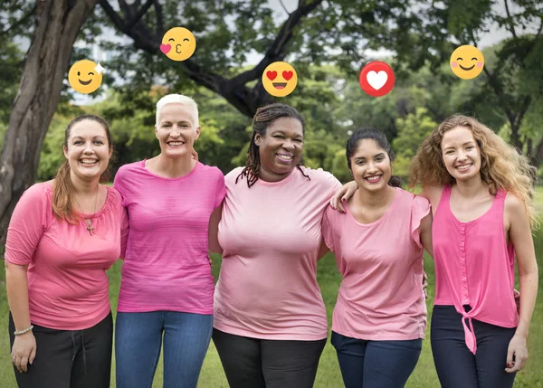 Mujeres Alegres Con Emoticonos Parque — Foto de Stock