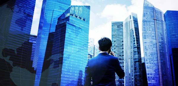 Asiático Homem Negócios Falando Telefone — Fotografia de Stock
