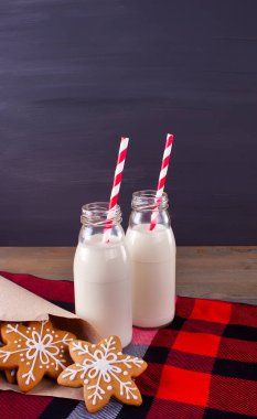 Noel iki süt şişeleri ile tanımlama bilgileri