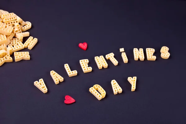 Dag Van Valentijnskaarten Tekst Geschreven Met Macaroni Vorm Van Letters — Stockfoto