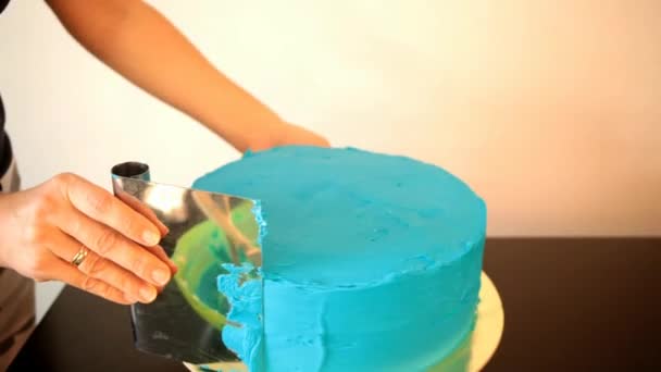 Close Freshly Made Chocolate Cake Woman Makes Cake Confectioner Decorates — Stock Video