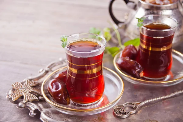 Turkish tea in traditional glass cups on the tray — Stock Photo, Image