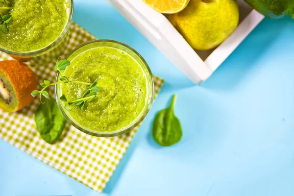 Verse Blended Groene Smoothie Glazen Met Groenten Fruit Achtergrond Gezondheids — Stockfoto
