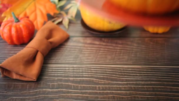 Woman Hand Put Fresh Cooked Pumpkin Soup Served Pumpkin Table — Stock Video