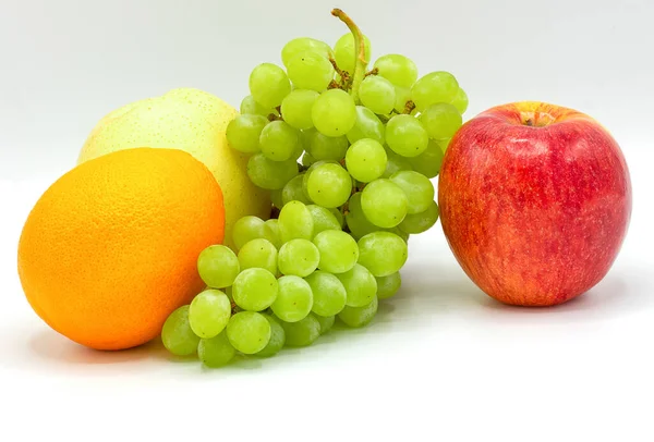 Frische Früchte Apfel Grüne Trauben Orange Pyrus Pyrifolia Komposition Mit — Stockfoto