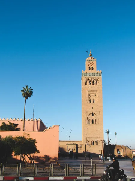 Moschea Principale Marrakech Sotto Cielo Blu — Foto Stock