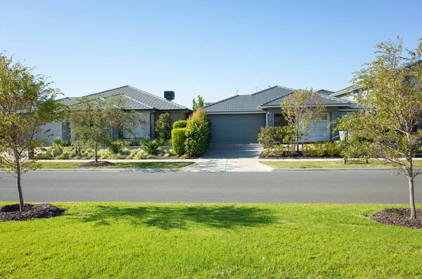 Woonwijk Straat Met Een Aantal Moderne Australische Huizen Prachtige Omgeving — Stockfoto