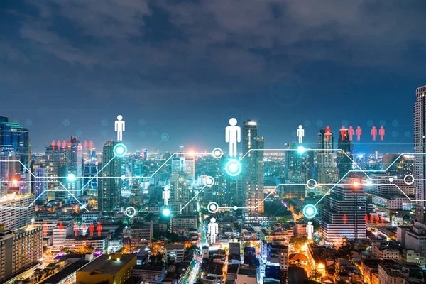 Bangkok, Asya 'nın panoramik şehir manzarasında parlayan sosyal medya simgeleri. İnsanlar ve şirketler arasında yeni bağlantılar kurma ve iletişim kurma kavramı. Çift pozlama.