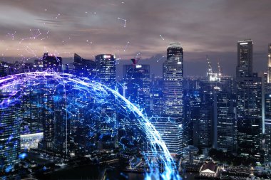 Soyut teknolojinin parlayan simgelerinin hologramı, günbatımında Singapur 'un panoramik şehir manzarası, Asya. Dünyalar konsepti teknolojik değişiklikler. Çift pozlama.