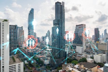 Sosyal medya hologramlarını Bangkok, Asya 'nın Panorama şehri manzarasına yansıtıyor. İnsanların ağ kurma ve bağlantı kurma kavramı. Çift pozlama.