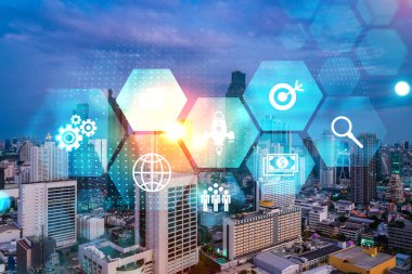 Araştırma ve Geliştirme Hologramı simgeleri parlıyor. Bangkok 'un günbatımı panoramik şehir manzarası. Asya 'da yeni hizmetler ve ürünler yaratmak için yenilikçi teknolojiler kavramı. Çift pozlama.