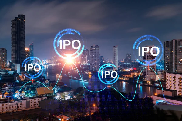 Hologram sunan ilk halk, Bangkok 'un gece panoramik şehir manzarası. Asya 'daki çok uluslu şirketlerin finans merkezi. Halka arz sürecinde büyümeyi hızlandırma kavramı. Çift pozlama.