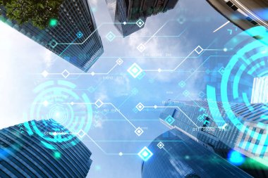 Düşük açılı, geniş açılı cam ve çelik gökdelenlerin teknoloji hologramı şehir merkezinde. Kodlama ve yüksek teknoloji geliştirme kavramı. Çift pozlama.