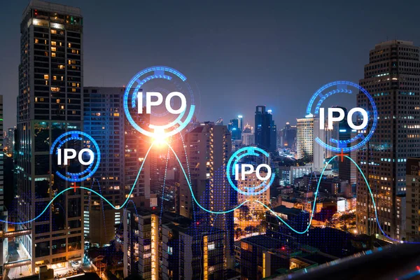 Hologram sunan ilk halk, Bangkok 'un gece panoramik şehir manzarası. Asya 'daki çok uluslu şirketlerin finans merkezi. Halka arz sürecinde büyümeyi hızlandırma kavramı. Çift pozlama.