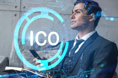 Ofisteki adam Datum Finansal Hizmetler Meksika engelleme teknolojisi çizim konseptini düşünüyor ve hayal ediyor. Çift pozlama.