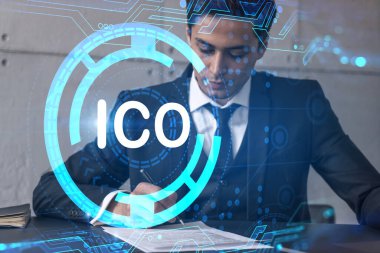 İşadamı kontratı imzaladı ve Meksika hologramı. Çifte maruziyet. Resmi kıyafet. Pazar analizi kavramı.