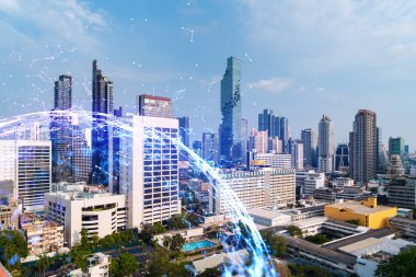 Soyut teknoloji hologramları Bangkok, Asya 'nın panorama şehri görüntüsü üzerinde simgeler. İnsanların ağ kurma ve bağlantı kurma kavramı. Çift pozlama.