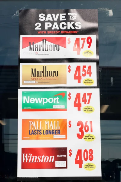 Cartersville Květen 2020 Různé Reklamy Cigarety — Stock fotografie