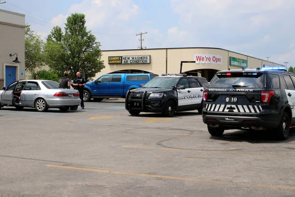 Columbus Ohio Juin 2020Un Policier Columbus Arrête Une Personne Pour — Photo