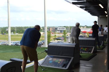 Polaris, Ohio-ABD 15 Haziran 2019: Top Golf Merkezi Restoranı ve Golf Sahası.