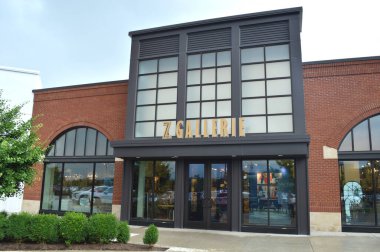 Columbus, Ohio-ABD 26 Haziran 2019: Z Gallerie geleneksel ile cesur arasında değişen mobilya, dekor ve sanat eserleri için çağdaş bir ev eşyaları perakendecisi..
